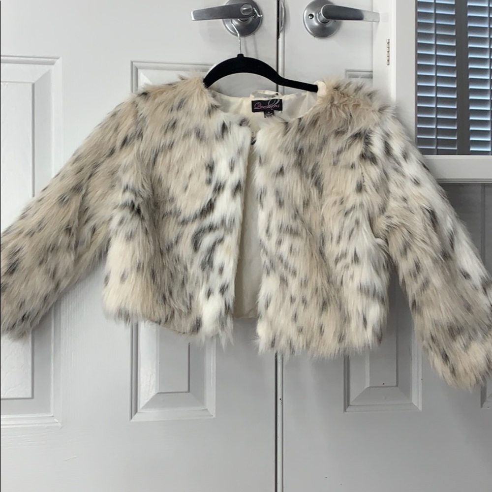 Fur coat